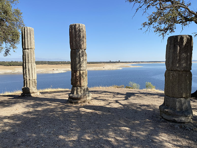 Templo la cilla en Extremadura Augustobriga
