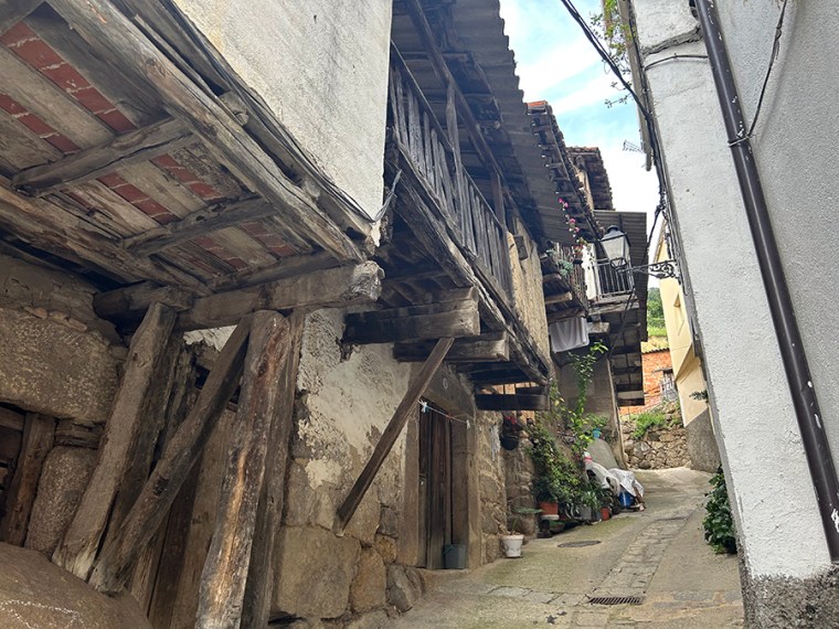 Pueblo de Rebollar en Jerte