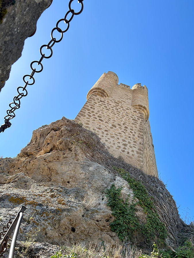 Torre del castillo de Frías