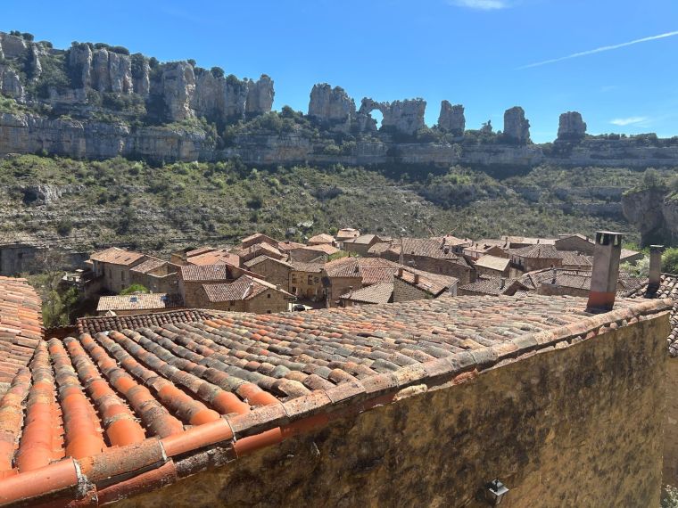 Pared kárstica de Orbaneja del Castillo