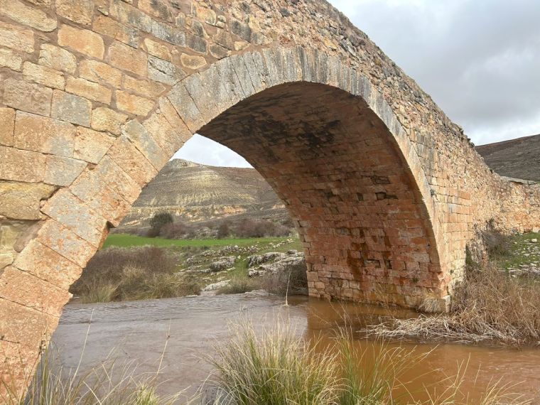 Puente medieval de Caracena