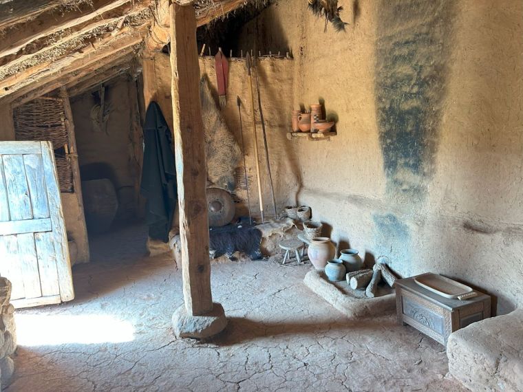 Numancia casa celtibera interior
