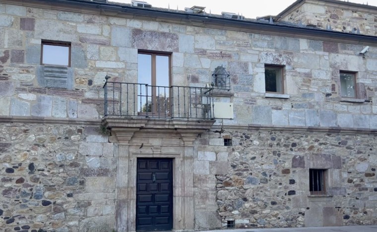 Palacio de Quiñones Riolago de Babia