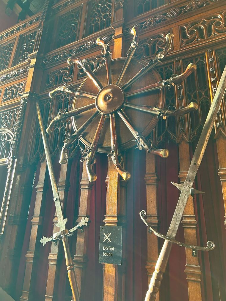 Castillo de Edimburgo interior