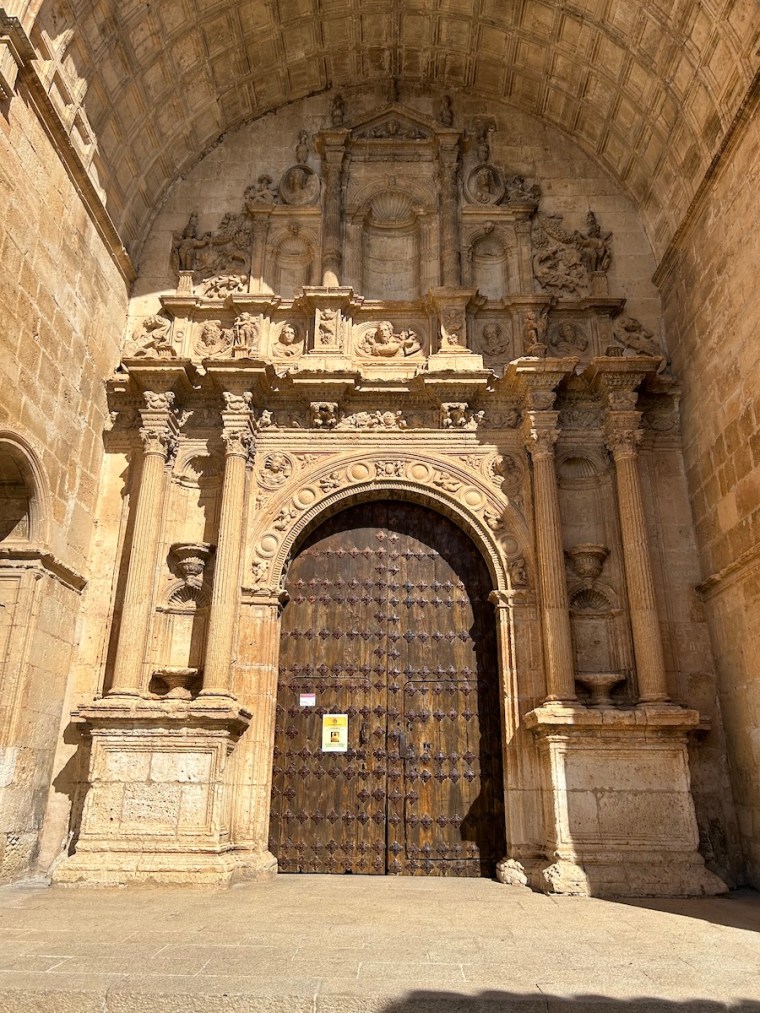 Pórtico de Castillo de Alarcón Cuenca