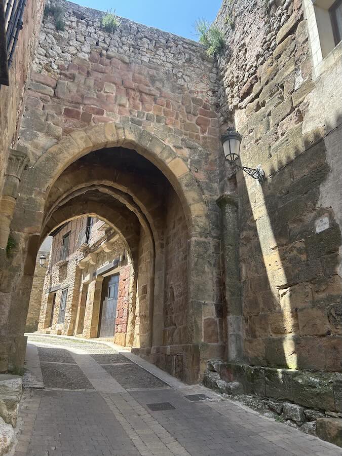 puerta arrebatacapas atienza