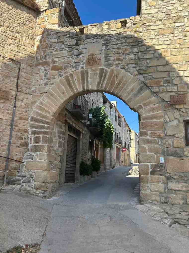 Gumierá portal de entrada