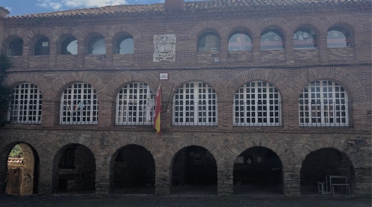 Casa consistorial de Yanguas