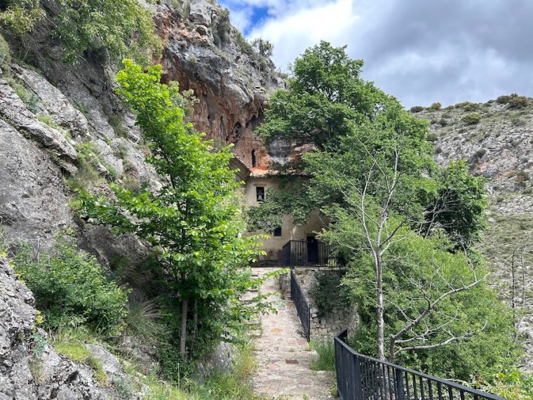 Ermita de la Virgen de Constantín Purujosa